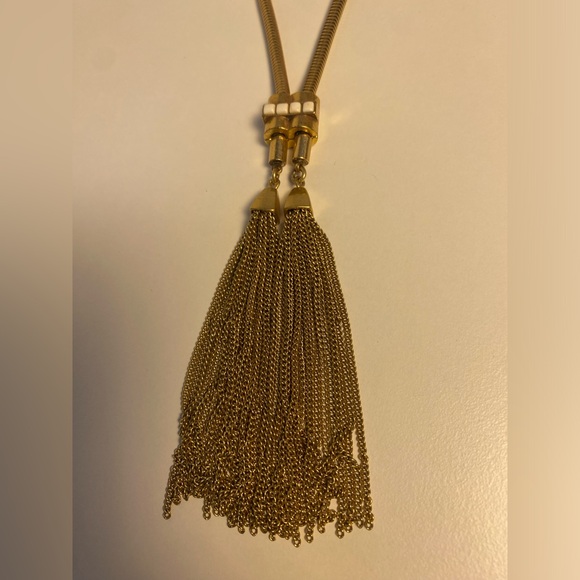 STELLA & DOT - Jacqueline Tassel Lariat - Picture 3 of 5